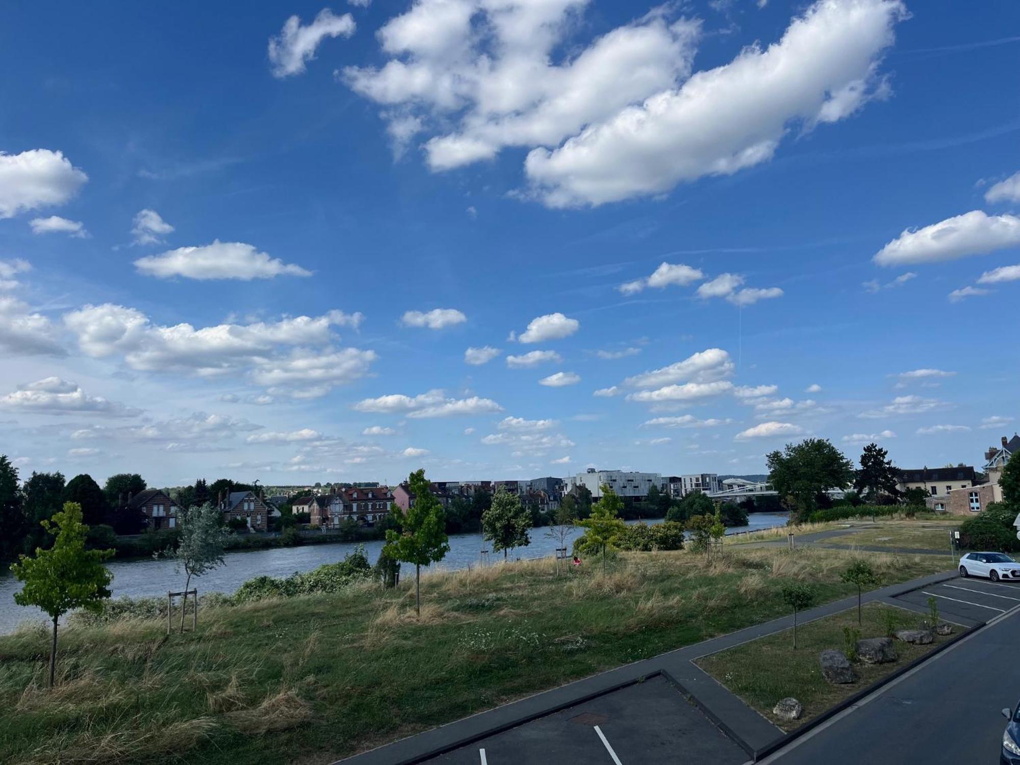 Le Compiegnois Apartment Compiègne Екстериор снимка