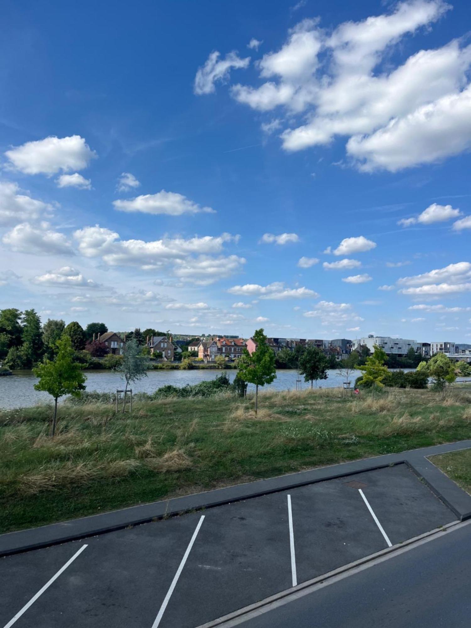 Le Compiegnois Apartment Compiègne Екстериор снимка